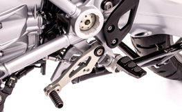 Rear Set Control Kits & Foot Pegs